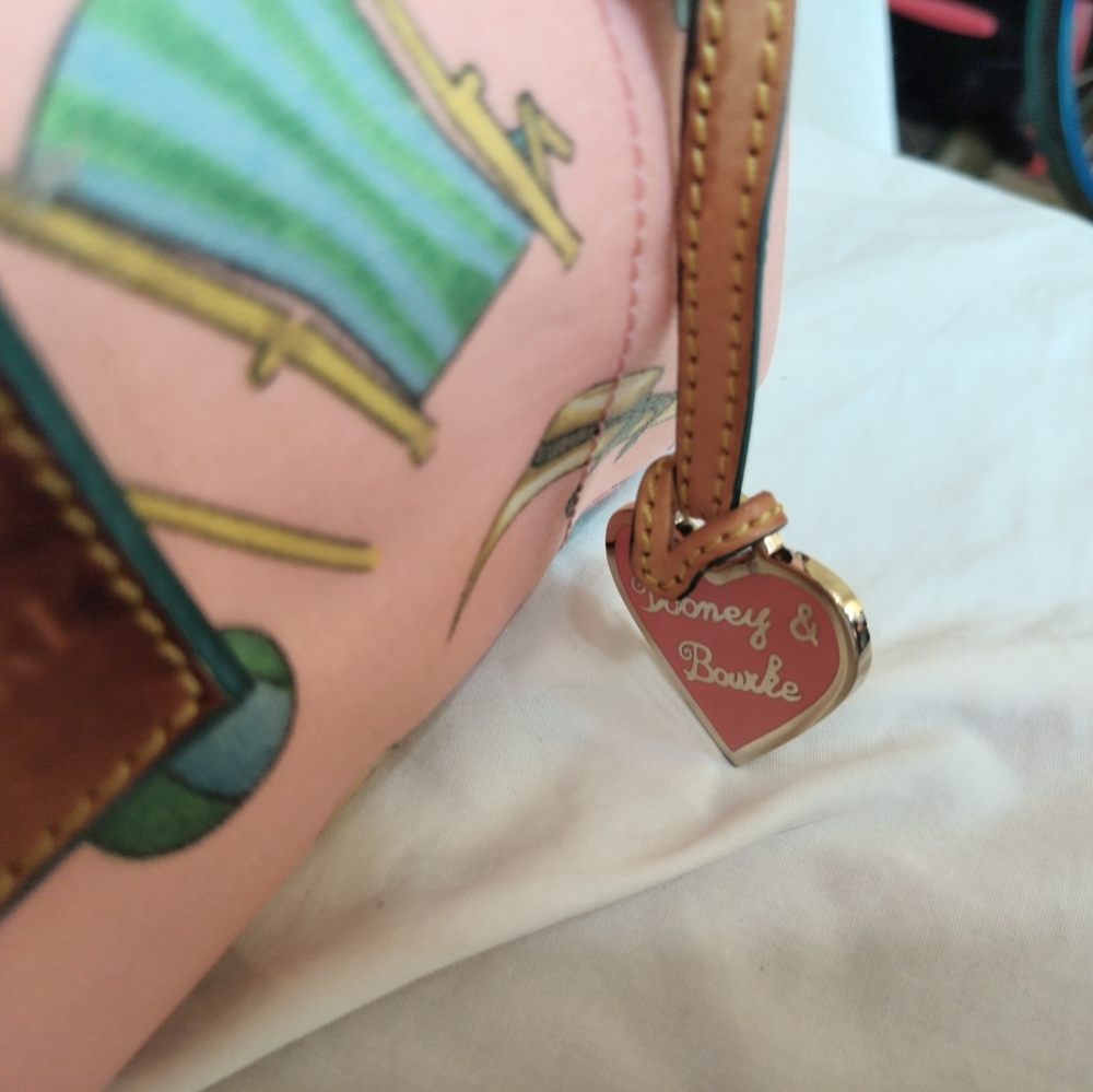 DOONEY and BOURKE RARE Beach Theme Bag EXCELLENT - Picture 5 of 6